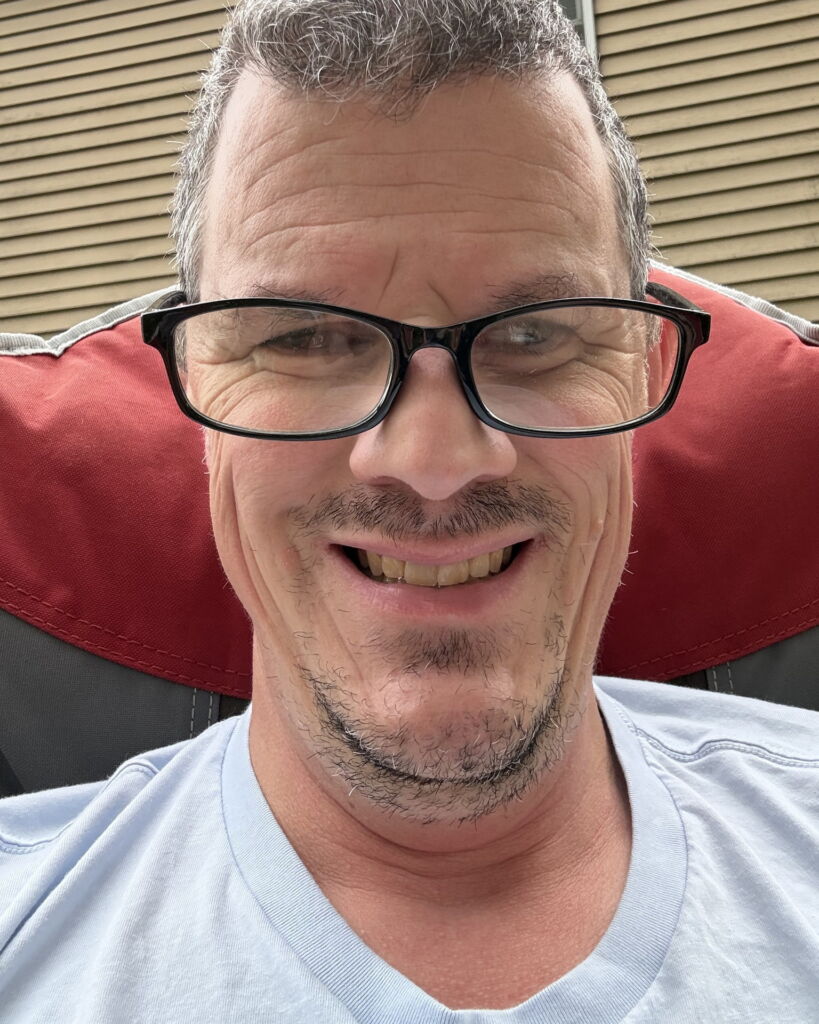 Ryan McNeil, Sava Travel advisor