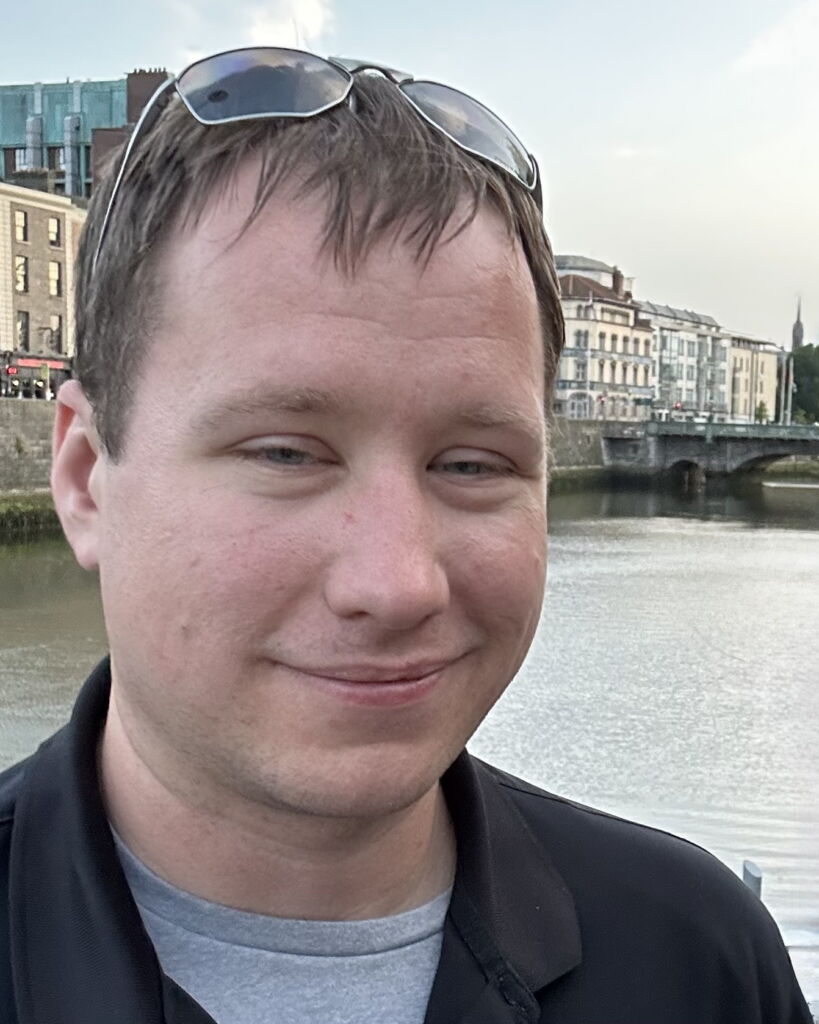 Trevor Davis, Sava Travel advisor